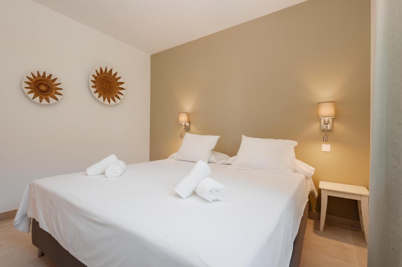 With Large Sunny Terrace, Costabella Semesterbostad *