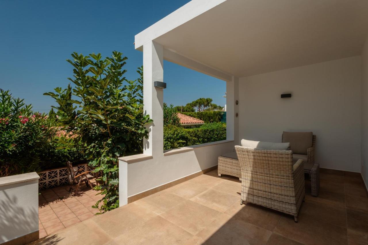 With Large Sunny Terrace, Costabella Semesterbostad *
